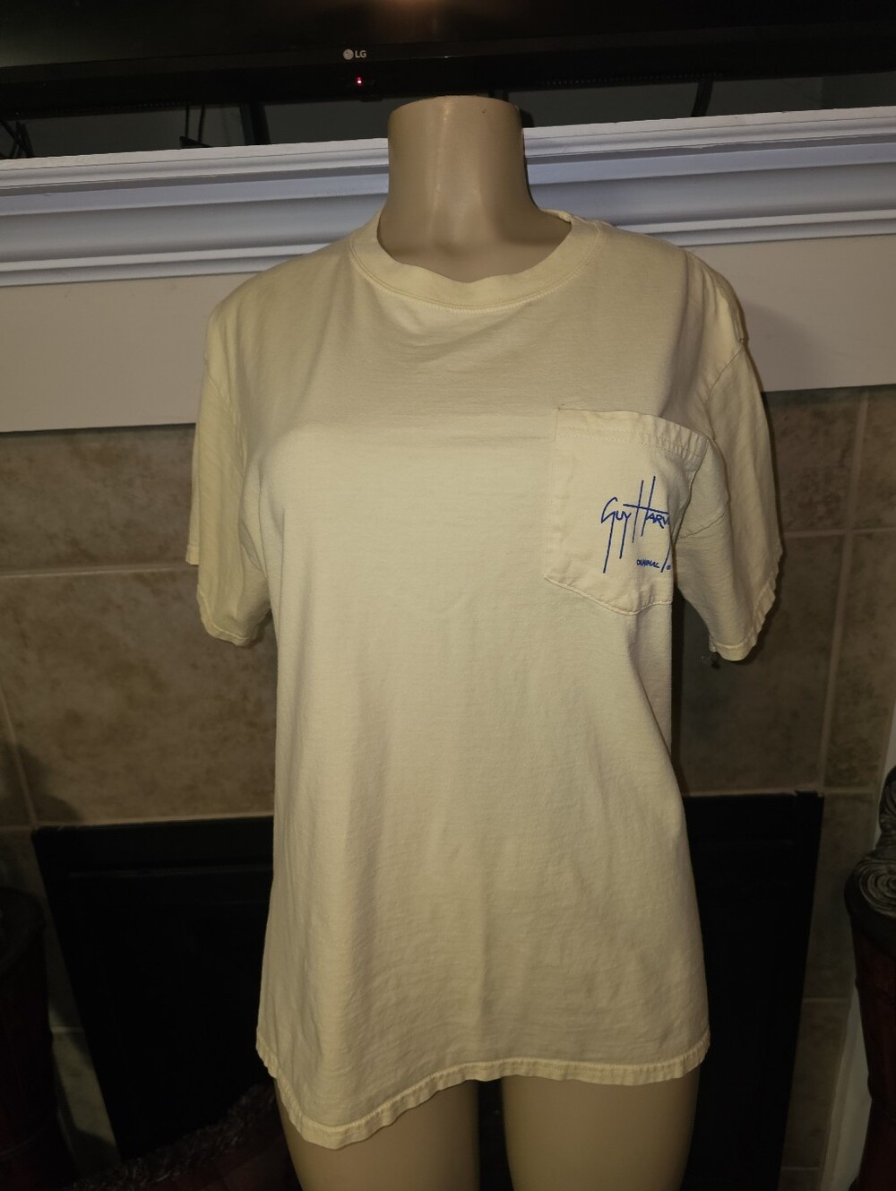 Vintage Yellow Guy Harvey Mens   Mahi Mahi Big Dolphin On Back of T-Shirt.